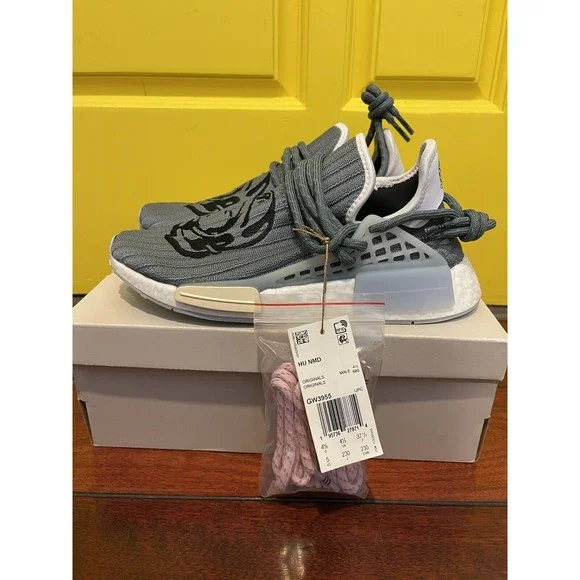 adidas gazelle silver green womens adidas Consortium x Pharrell Williams BBC Hu NMD